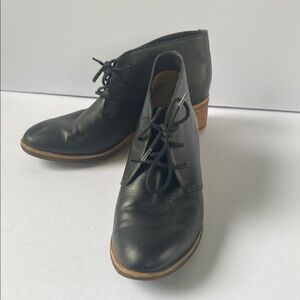 Clarks original Black Ankle Boots Size 7.5 leather